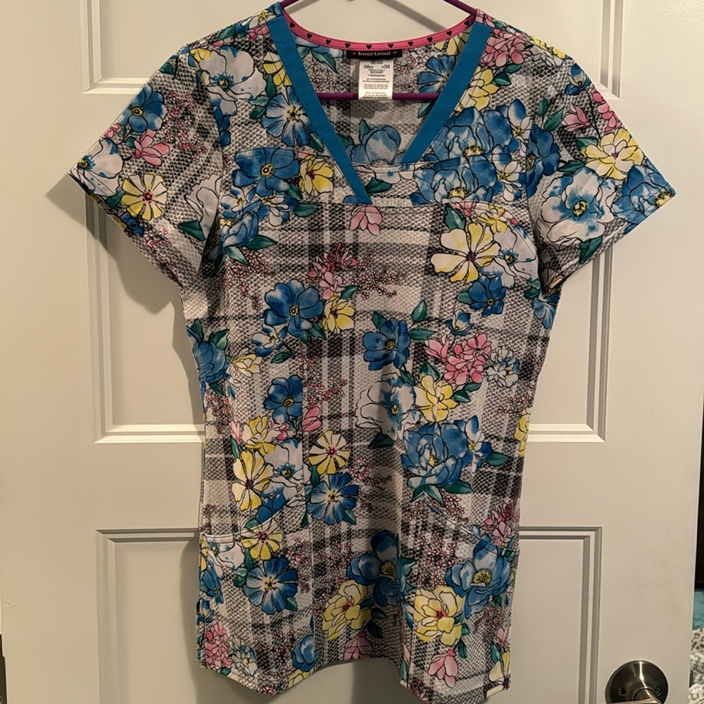 Women’s Scrub Top